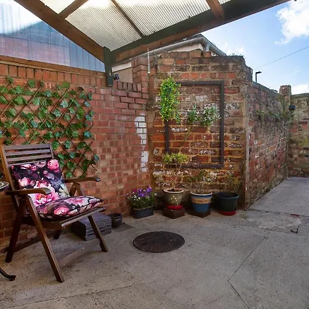 Apartament Courtyard